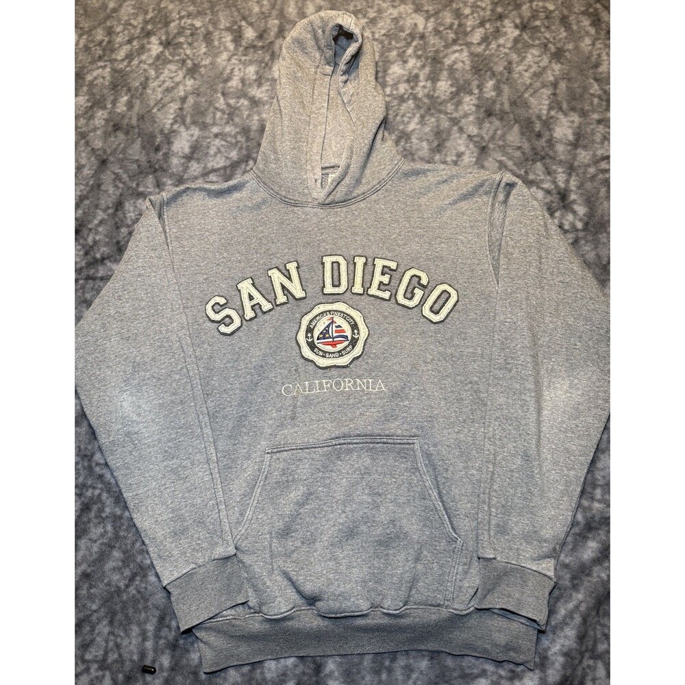 TEEMAX Men’s San Diego CA Gray Fleece Pullover Hoodie Embroidered Applique